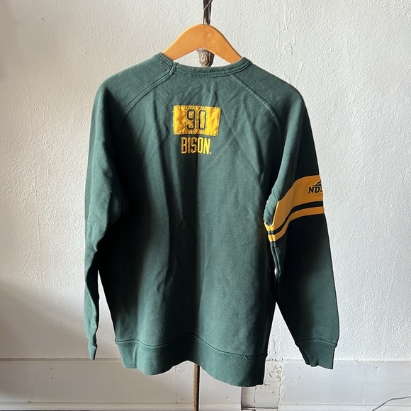 North Dakota State University Champion Sweatshirt Medium - Picture 5 of 5